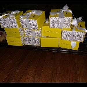 Kendra Scott boxes qty 11